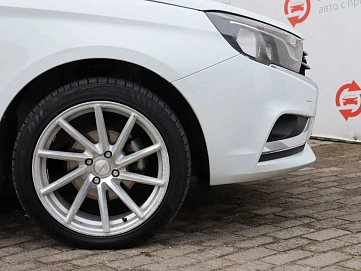 Lada (ВАЗ) Vesta, 2016г, передний привод, механика