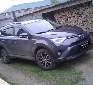 Toyota RAV4, 2016г, полный привод, вариатор