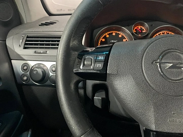 Opel Astra, 2008г, передний привод, автомат