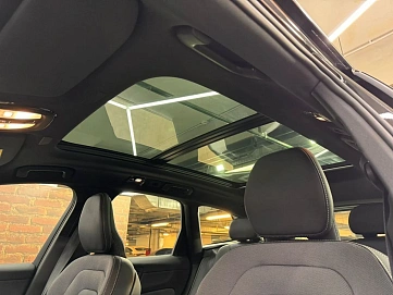 Volvo XC60, 2025г, полный привод, автомат