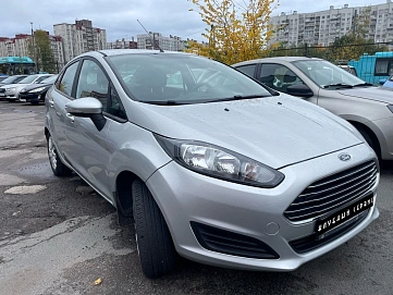 Ford Fiesta, 2016г, передний привод, робот
