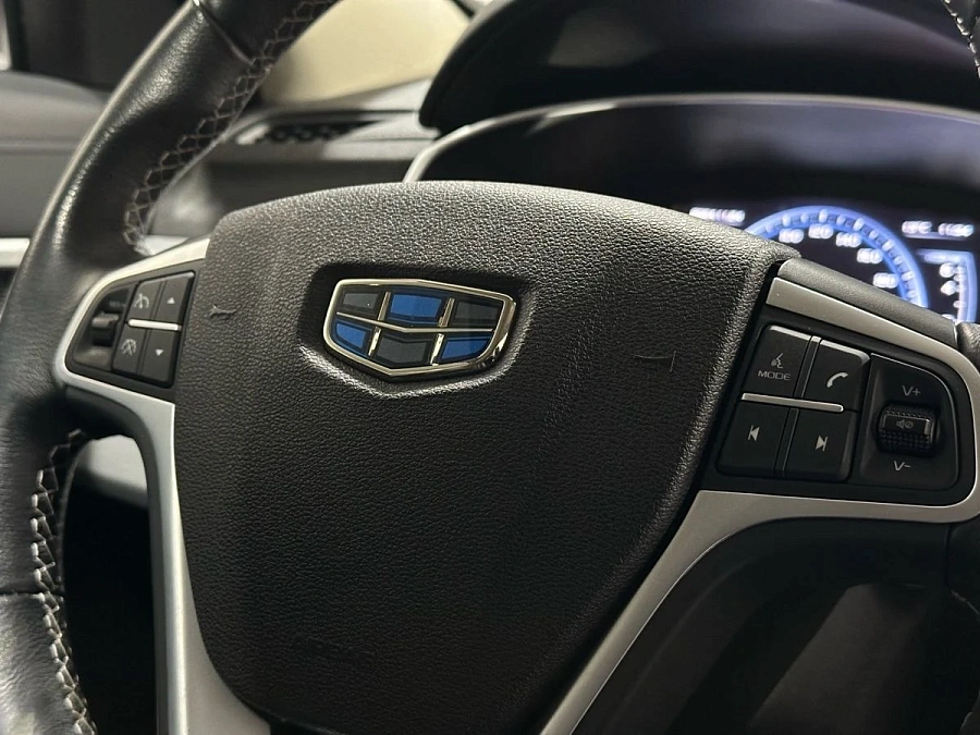 Geely Atlas, 2018г., передний привод, автомат