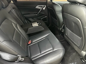 Geely Atlas, 2018г, передний привод, автомат