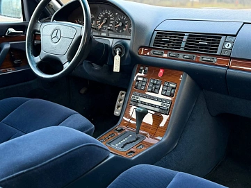 Mercedes-Benz S-Класс, 1991г, задний привод, автомат
