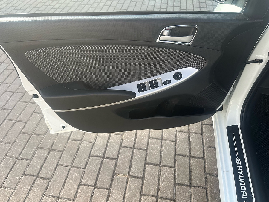 Hyundai Solaris, 2013г., передний привод, механика