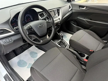 Hyundai Solaris, 2020г., передний привод, автомат