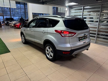 Ford Kuga, 2014г, передний привод, механика