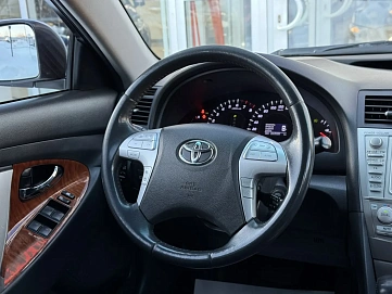 Toyota Camry, 2010г, передний привод, автомат