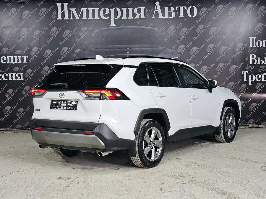 Toyota RAV4, 2019г., передний привод, вариатор