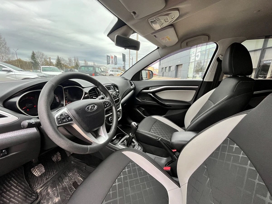 Lada (ВАЗ) Vesta, 2018г., передний привод, механика