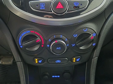 Hyundai Solaris, 2013г., передний привод, автомат