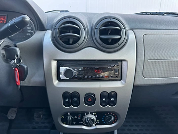 Renault Logan, 2011г, передний привод, механика