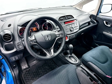 Honda Jazz, 2012г, передний привод, вариатор
