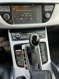 Geely Atlas, 2018г, полный привод, автомат