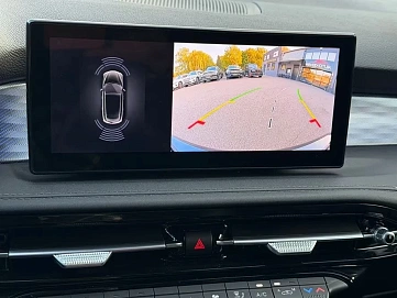 Alfa Romeo Tonale, 2022г, передний привод, робот