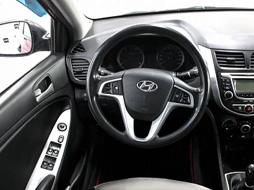 Hyundai Solaris, 2011г, передний привод, механика
