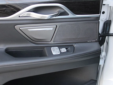 BMW , 2018г., полный привод, автомат