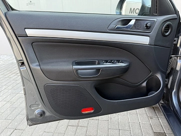 Skoda Octavia, 2011г, передний привод, робот