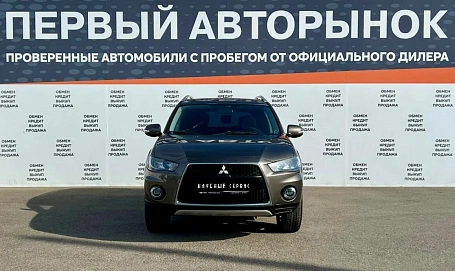Mitsubishi Outlander, 2010г, передний привод, автомат