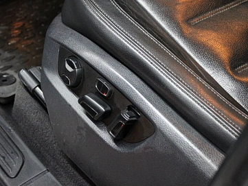 Volkswagen Touareg, 2013г, полный привод, автомат