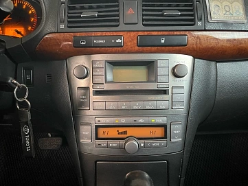 Toyota Avensis, 2007г, передний привод, автомат