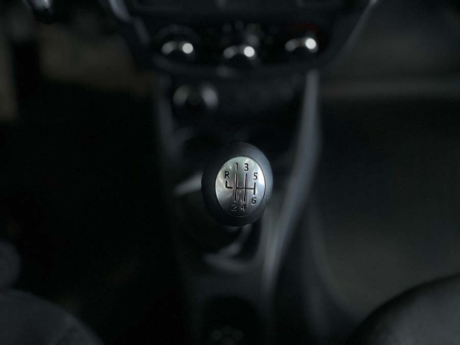 Renault Duster, 2020г., полный привод, механика
