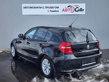 BMW 1 серии, 2010г, задний привод, автомат