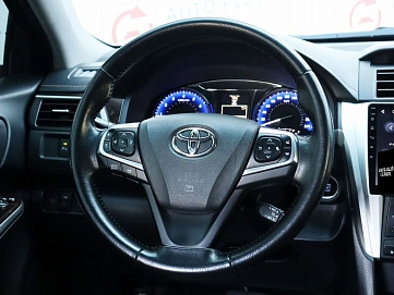 Toyota Camry, 2015г, передний привод, автомат
