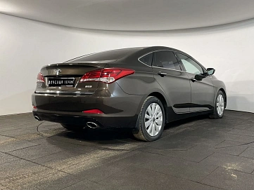 Hyundai i40, 2015г, передний привод, автомат