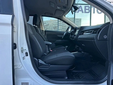 Mitsubishi Outlander, 2019г, полный привод, вариатор
