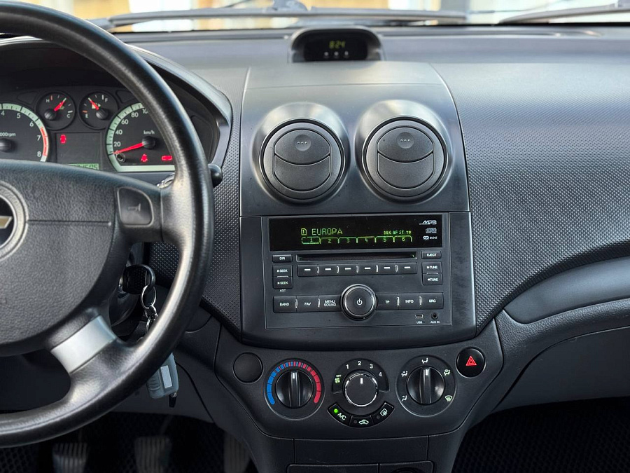 Chevrolet Aveo, 2010г., передний привод, механика