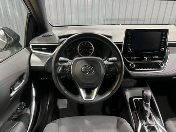Toyota Corolla, 2020г, передний привод, вариатор