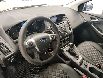 Ford Focus, 2011г., передний привод, механика