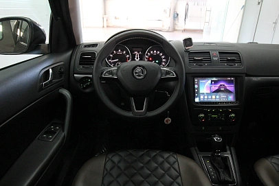 Skoda Yeti, 2015г., передний привод, робот