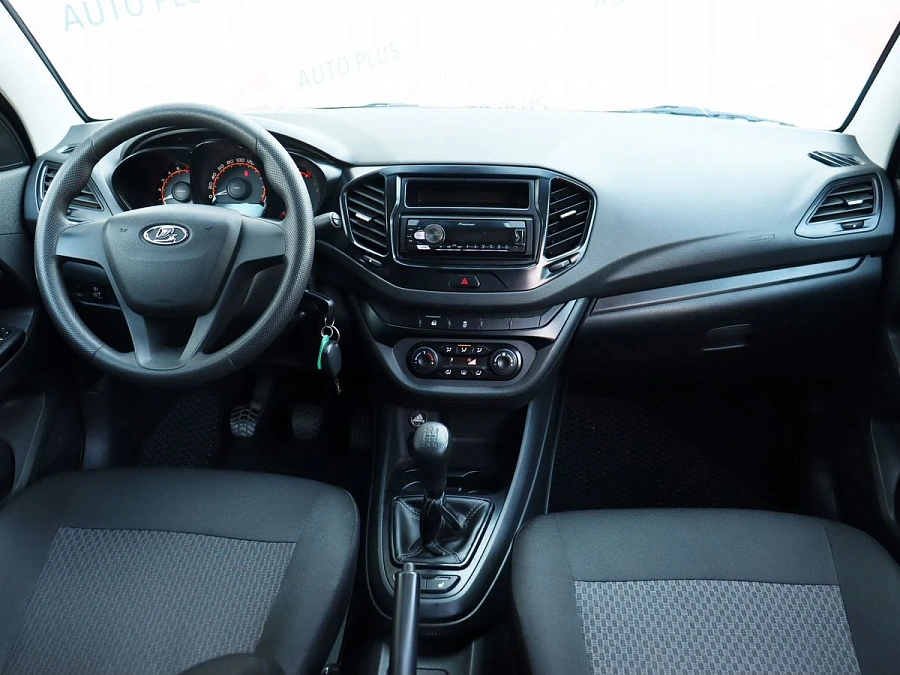 Lada (ВАЗ) Vesta, 2019г., передний привод, механика