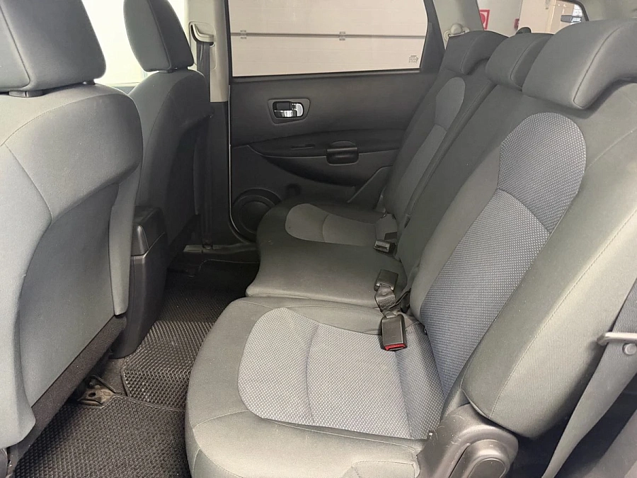 Nissan Qashqai+2, 2012г., передний привод, механика