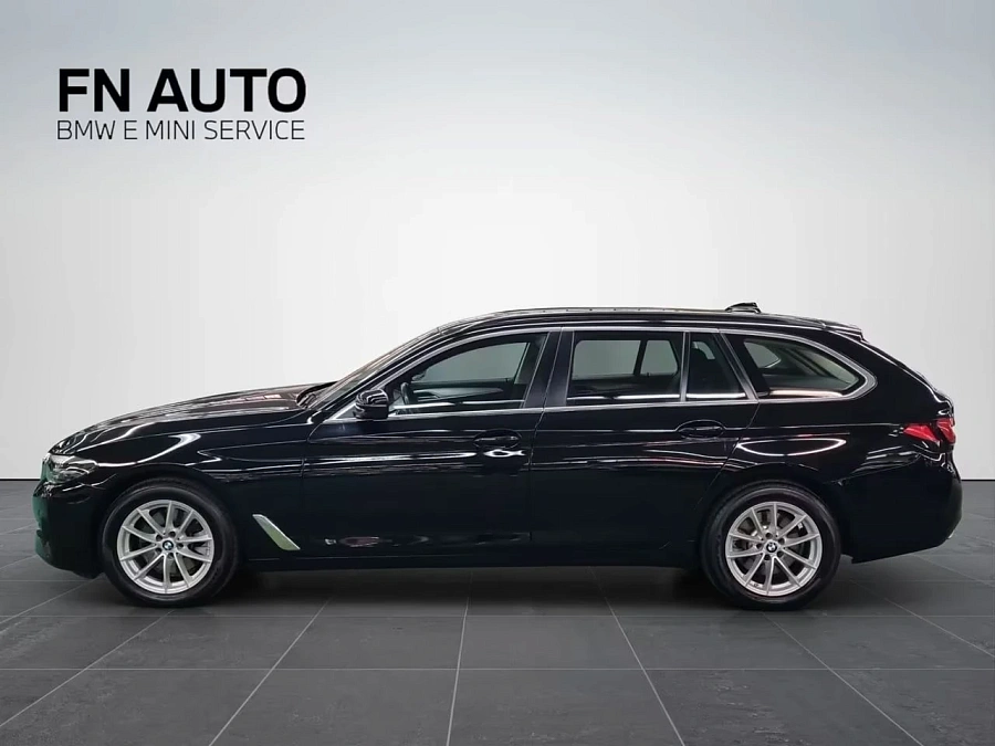 BMW 5 серии, 2022г., задний привод, автомат