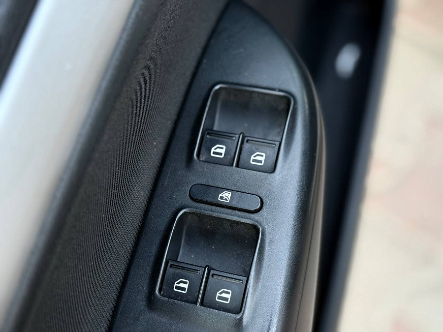 Skoda Octavia, 2012г., передний привод, механика