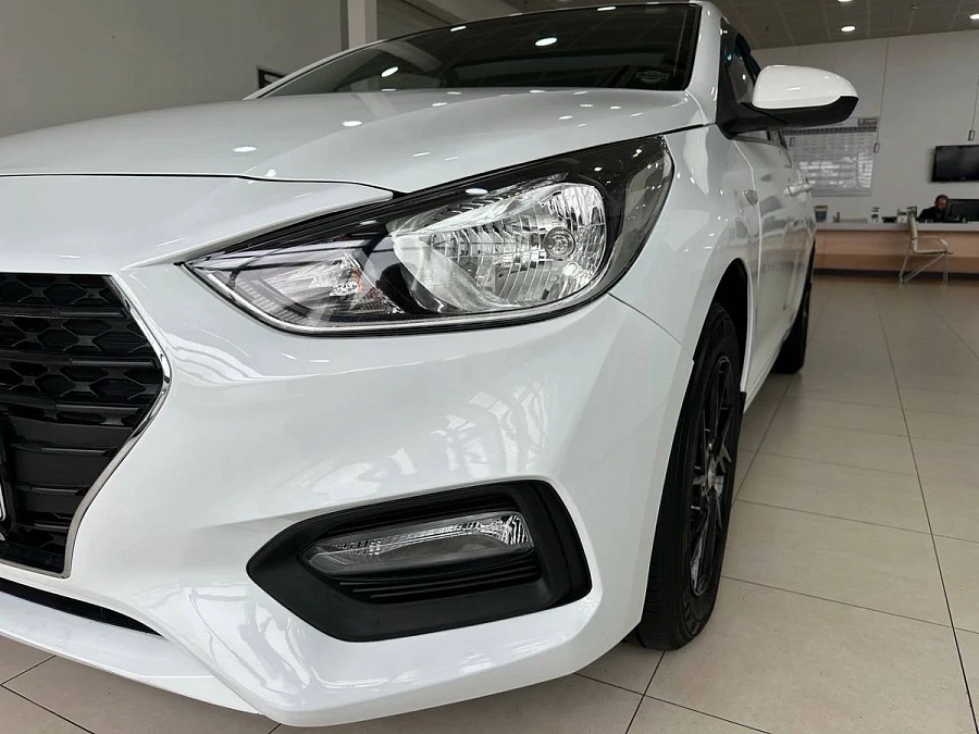 Hyundai Solaris, 2018г., передний привод, автомат