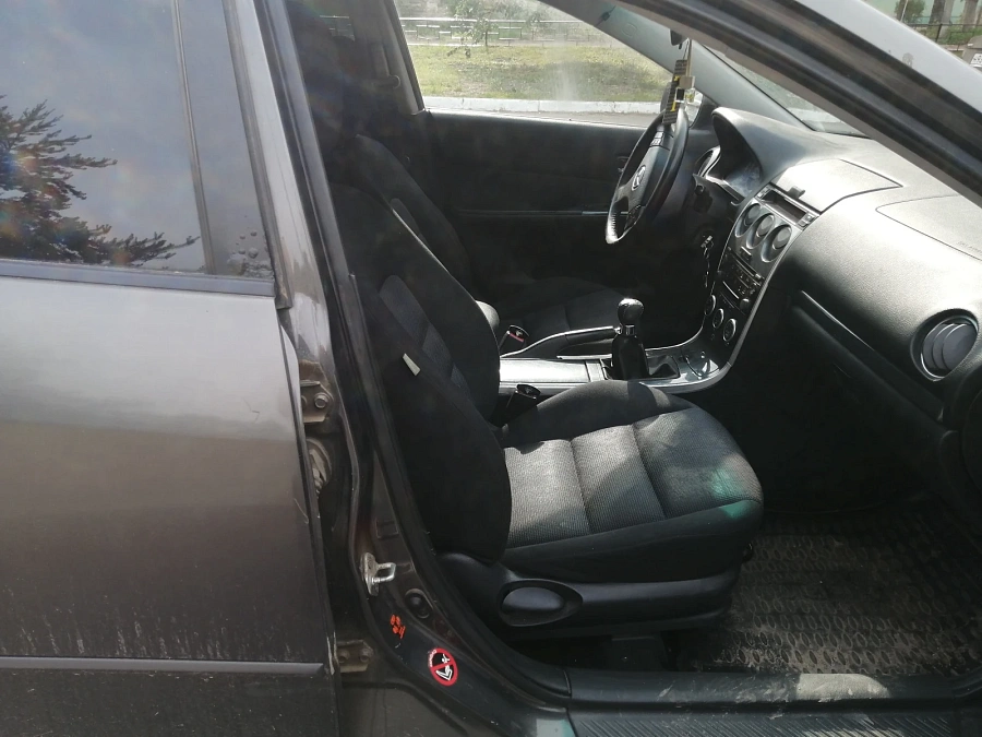 Mazda 6, 2006г., передний привод, механика