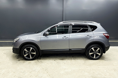 Nissan Qashqai, 2010г, передний привод, вариатор