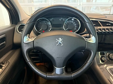 Peugeot 3008, 2016г, передний привод, автомат