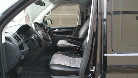 Volkswagen Multivan, 2017г, передний привод, робот