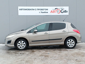 Peugeot 308, 2011г, передний привод, механика