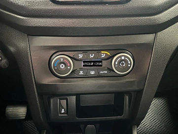 Lada (ВАЗ) XRAY, 2017г, передний привод, автомат