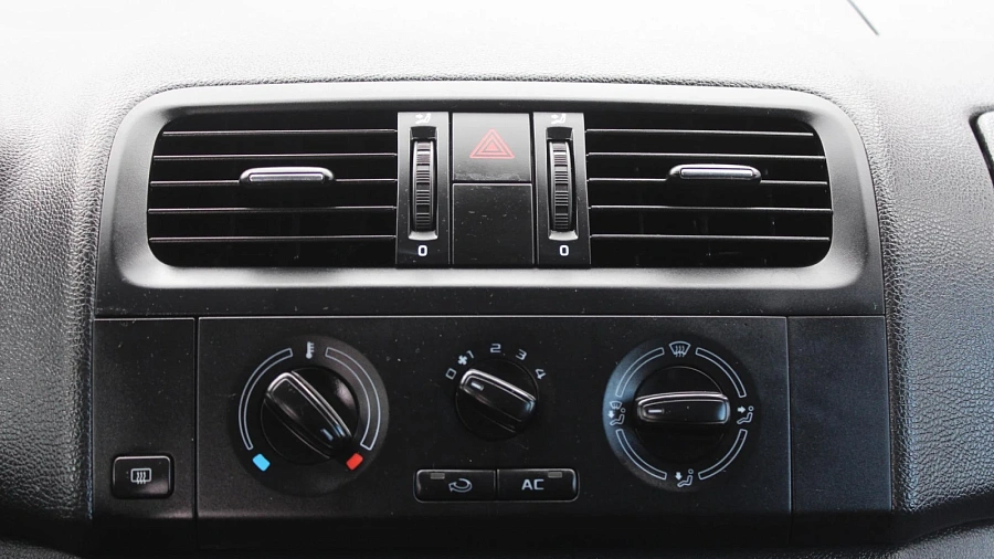 Skoda Fabia, 2011г., передний привод, механика