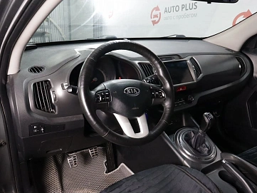 Kia Sportage, 2010г, передний привод, механика