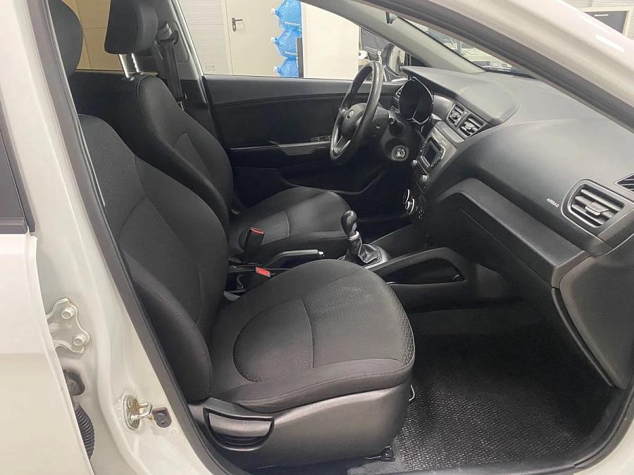 Kia Rio, 2013г., передний привод, механика