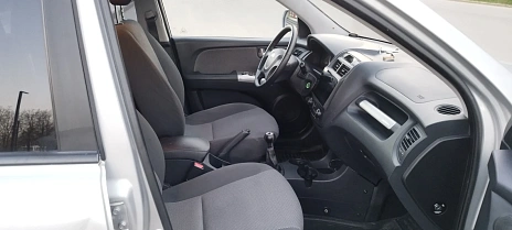 Kia Sportage, 2009г, передний привод, механика