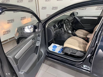 Volkswagen Golf, 2012г, передний привод, механика